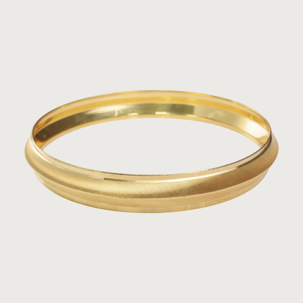 Sleek Diagonal Textured Gold Kada Bracelet